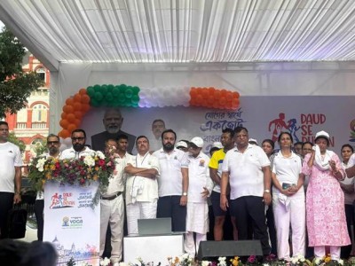 Kolkata Runs, Reflects and Recharges Ahead of International Yoga Day